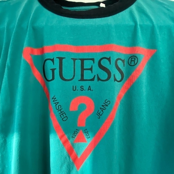 Vintage Guess Logo Tee w/ringer Collar, size Medium - Picture 3 of 5